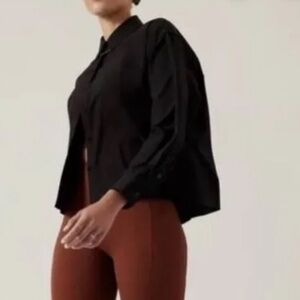 NWT $119  Black Athleta Cropped Stretch Tech Top Size 3X